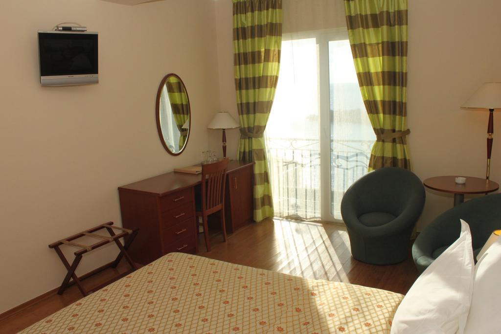 Hotel Romanov Sveti Stefan Pokój zdjęcie